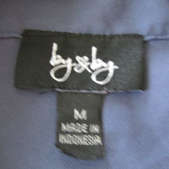 By & By Button Front Blouse Womens Medium Purple Long Sleeve Collared Shirt Top - Picture 2 of 5